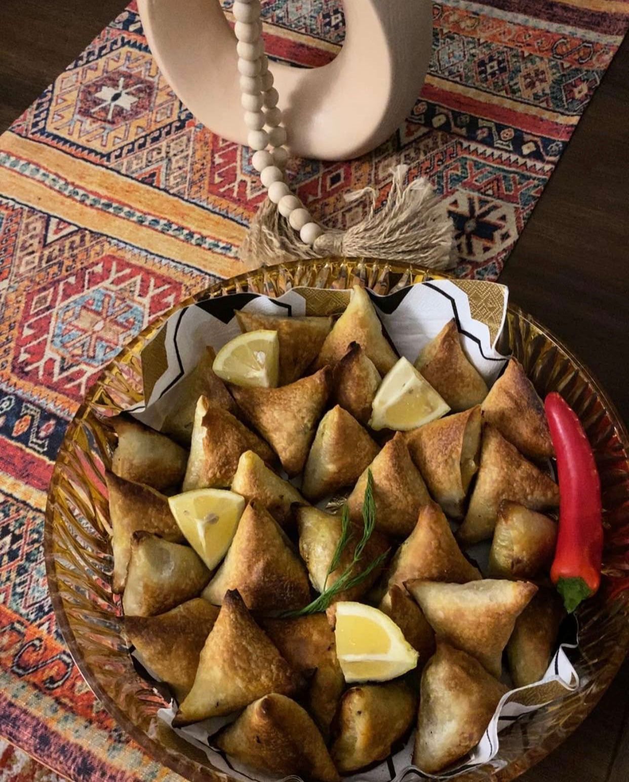 سمبوسه دجاج مفرزن او جاهز للاكل 